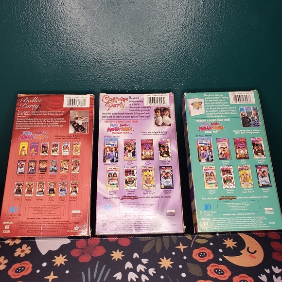 2 You're Invited Mary Kat and Ashley VHS Ballet Party Mall Costume 2000s 90s - Picture 2 of 9